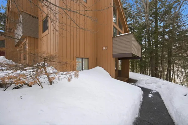 $697,500 | 11 Haas Drive, Unit 1 & 2, Lincoln, NH 03251