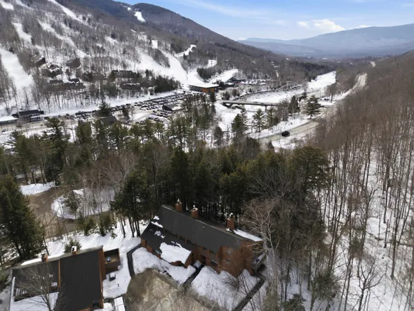$697,500 | 11 Haas Drive, Unit 1 & 2, Lincoln, NH 03251