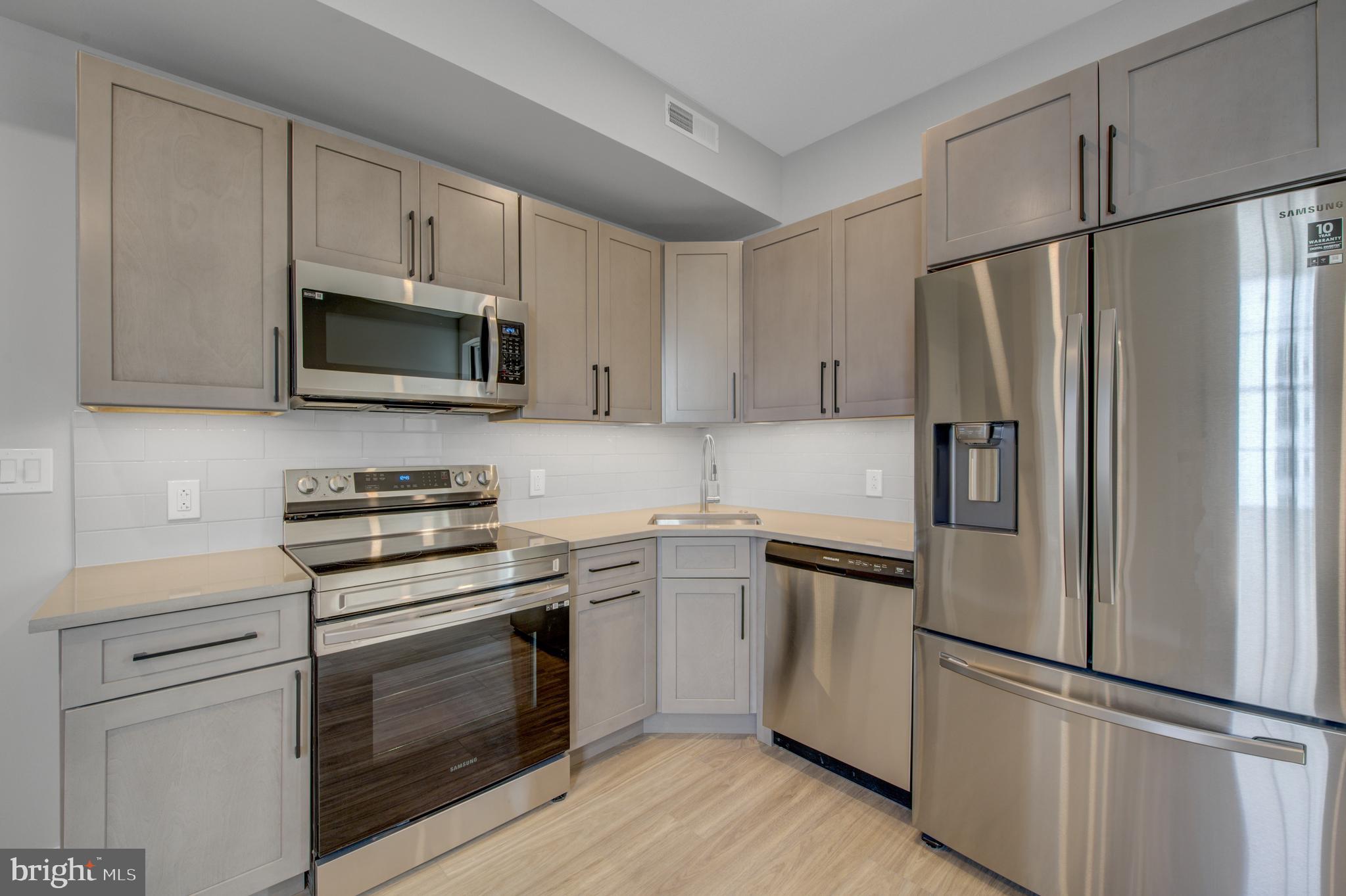 2445 Innovator Way, Unit 3C Philadelphia, PA 19146 - Photo 6 of 12