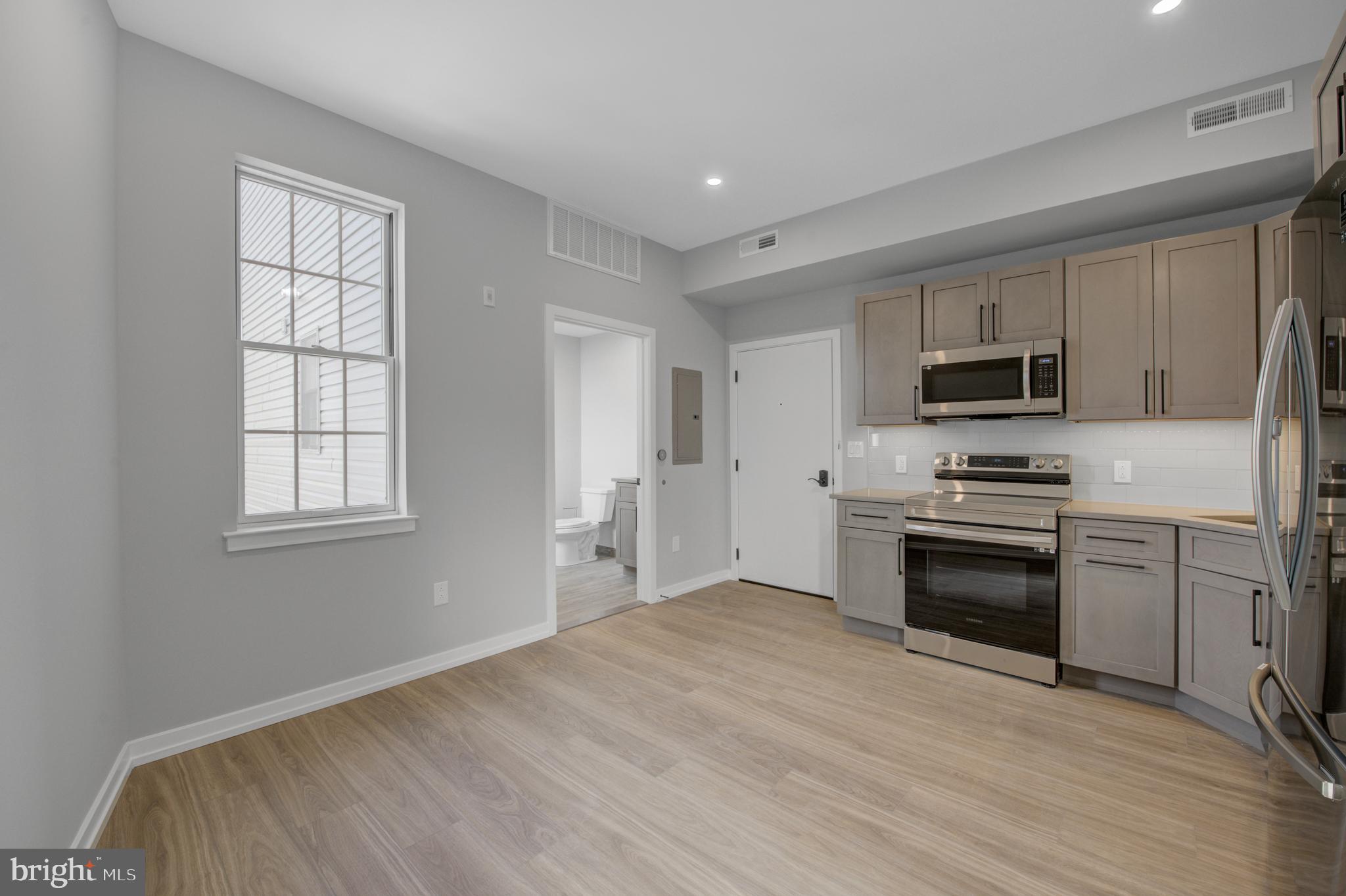 2445 Innovator Way, Unit 3C Philadelphia, PA 19146 - Photo 7 of 12