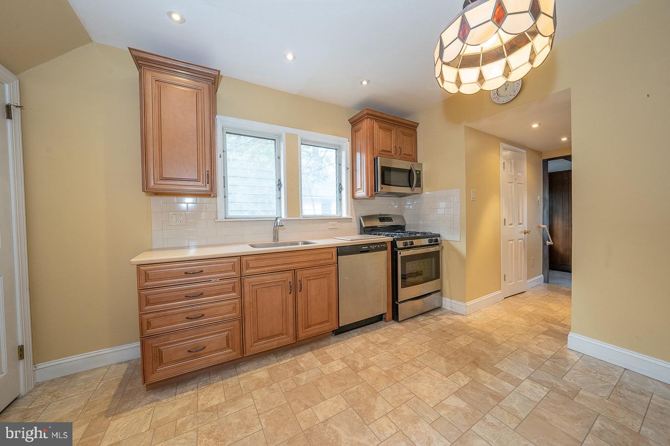 114 Harvard Road Havertown, PA 19083 - Photo 12 of 45