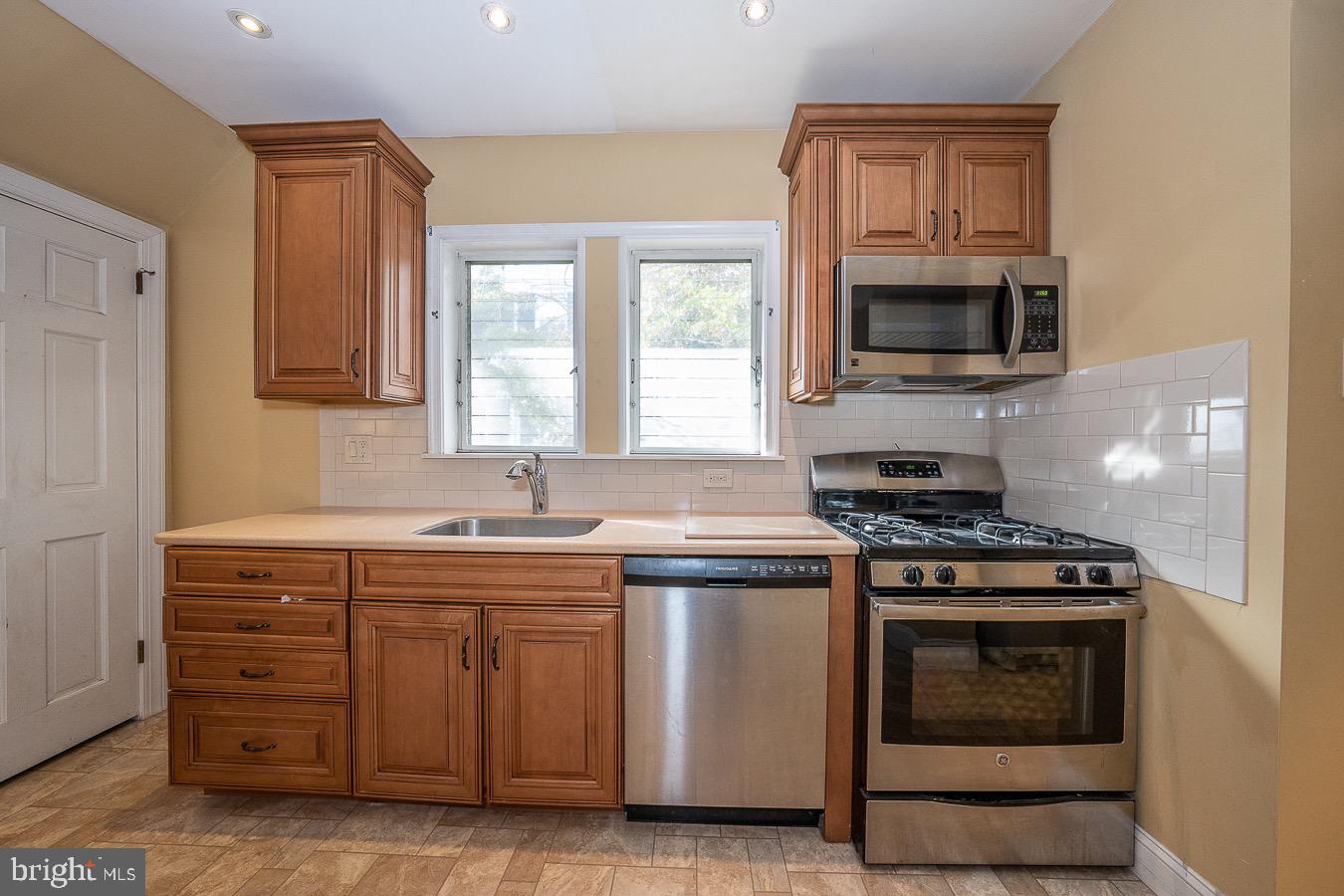 114 Harvard Road Havertown, PA 19083 - Photo 14 of 45
