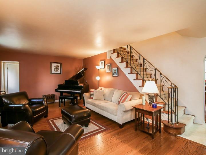 601 Haverford Road Wynnewood, PA 19096 - Photo 4 of 25 Living Room