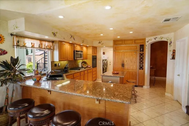 $869,900 | 41904 Tucson Court, Palmdale, CA 93551