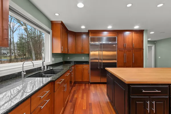 $824,900 | 1789 Maidstone Circle, Green Bay, WI 54313