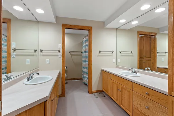 $824,900 | 1789 Maidstone Circle, Green Bay, WI 54313