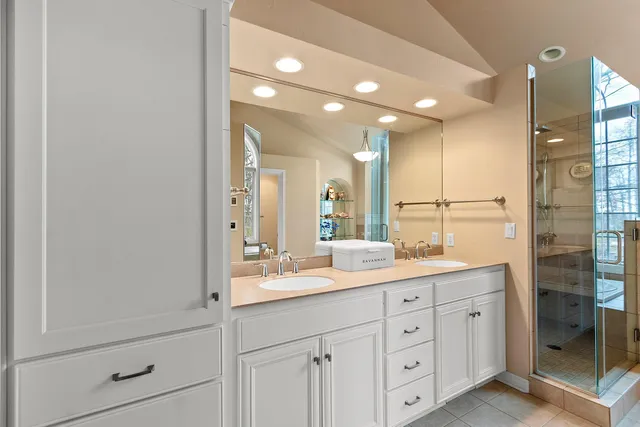 $824,900 | 1789 Maidstone Circle, Green Bay, WI 54313