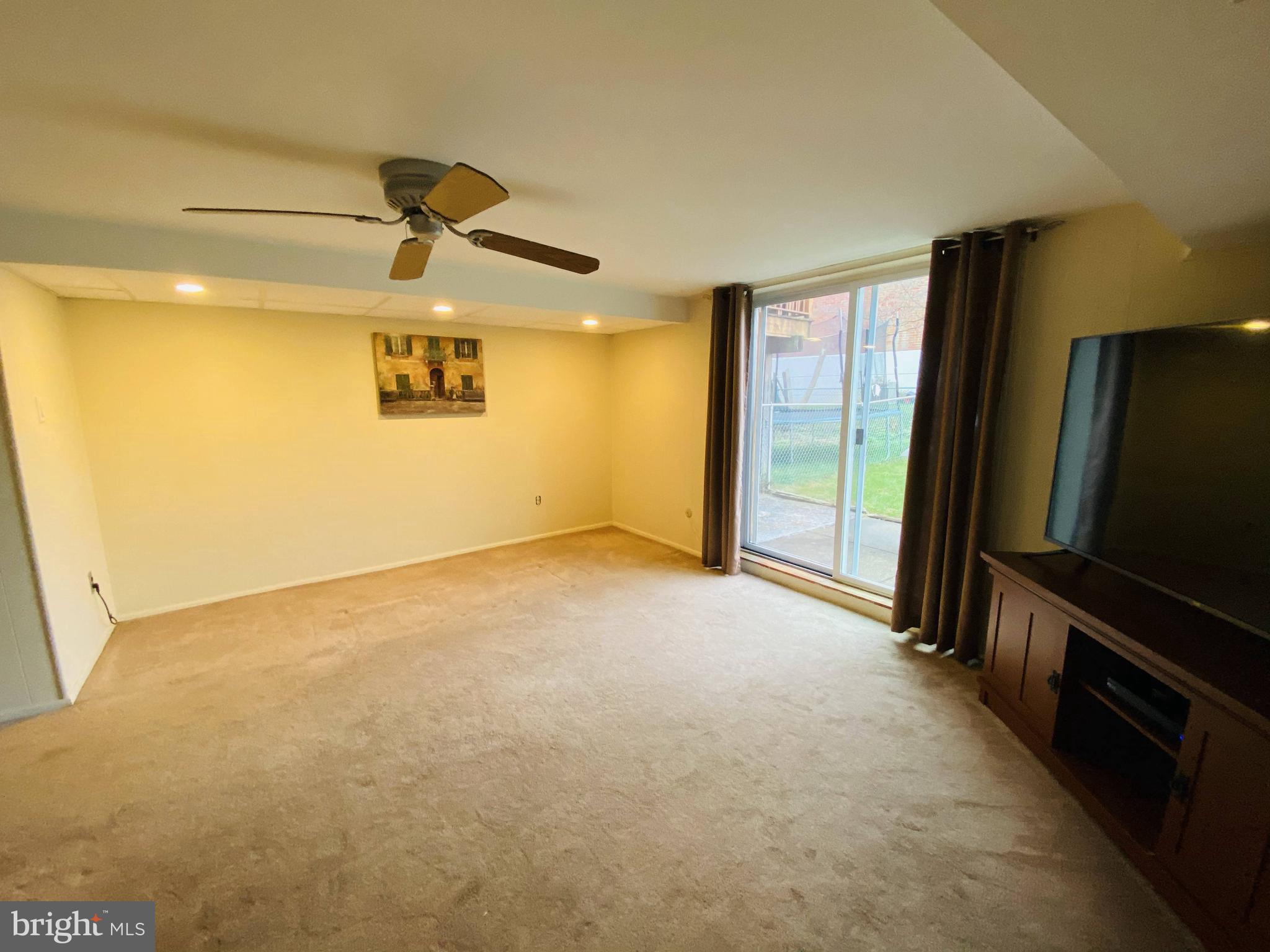 3560 Dows Road Philadelphia, PA 19154 - Photo 18 of 24 Gallery Image 18