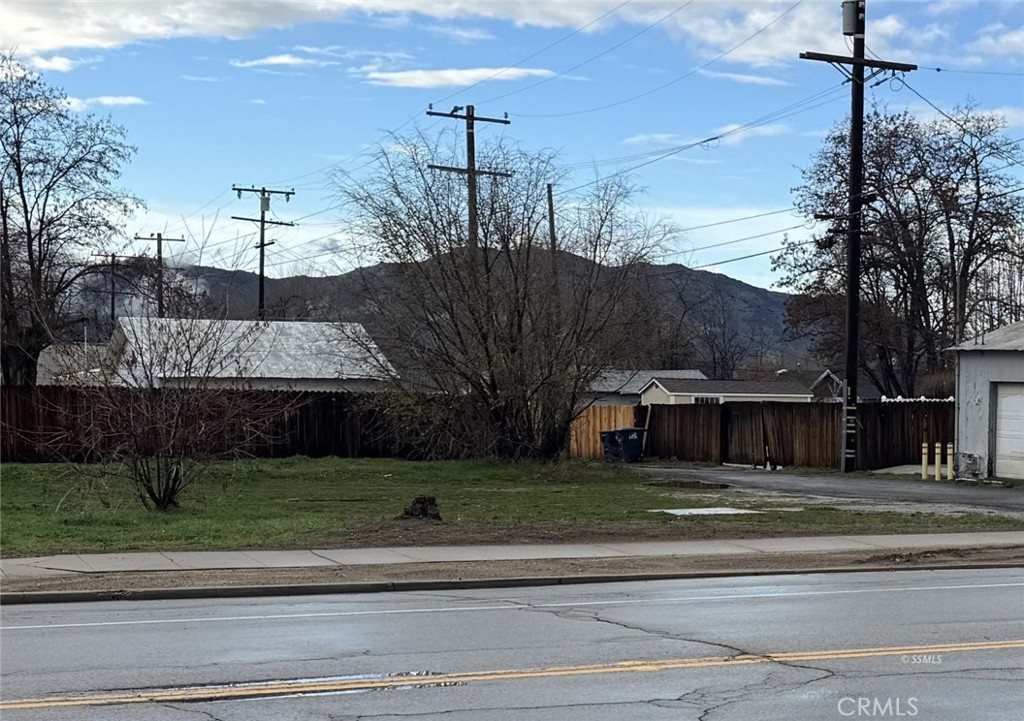 301 South Curry Street Tehachapi, CA 93561 - Photo 3 of 3 a view of a house with a yard