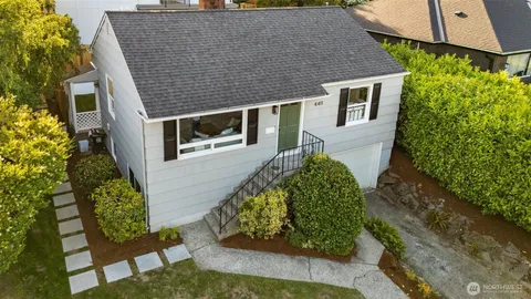 $850,000 | 4411 50th Avenue Southwest, Seattle, WA 98116