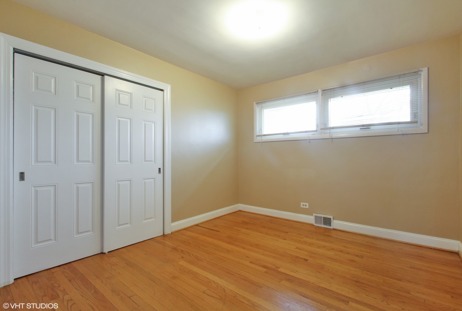 845 Rowe Avenue Park Ridge, IL 60068 - Photo 7 of 10