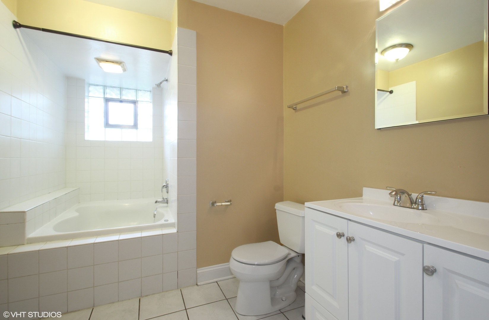845 Rowe Avenue Park Ridge, IL 60068 - Photo 8 of 10