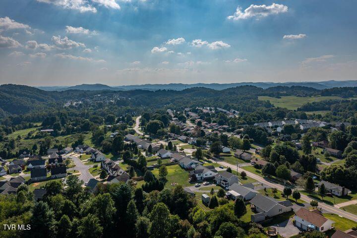 224 Brighton Place, Unit 19 Bristol, TN 37620 - Photo 13 of 14 Photo 11