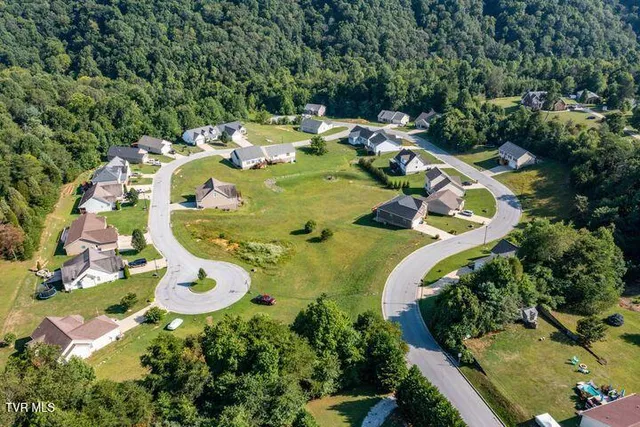 $18,500 | 224 Brighton Place, Unit 19, Bristol, TN 37620