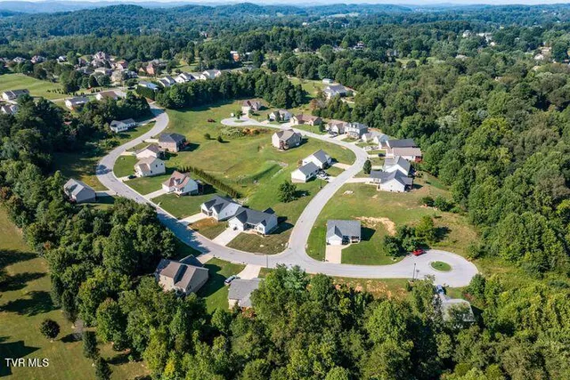 $18,500 | 224 Brighton Place, Unit 19, Bristol, TN 37620