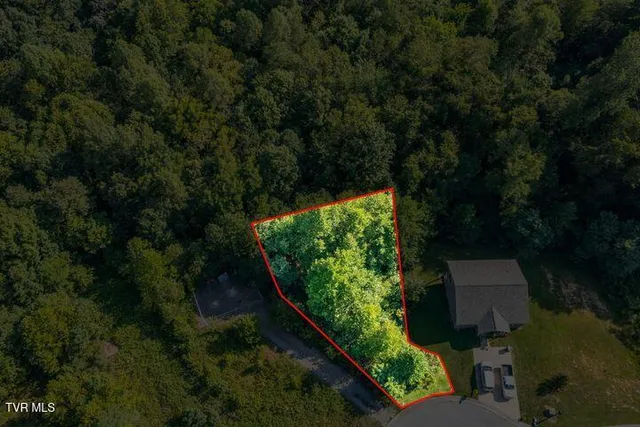 $18,500 | 224 Brighton Place, Unit 19, Bristol, TN 37620