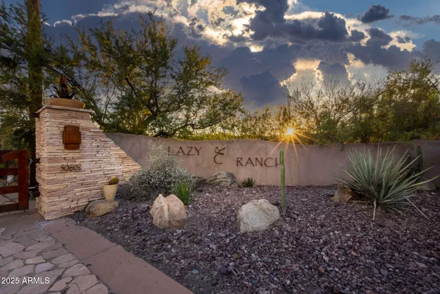 $5,500,000 | 50602 Highway 60, Wickenburg, AZ 85390