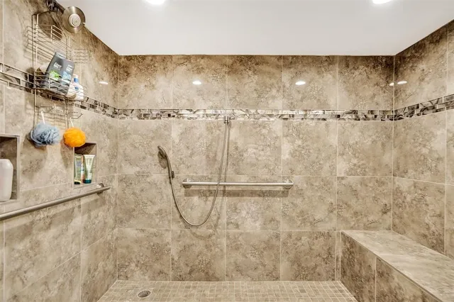 $445,000 | 3180 Northeast 48th Court, Unit 404, Lighthouse Point, FL 33064