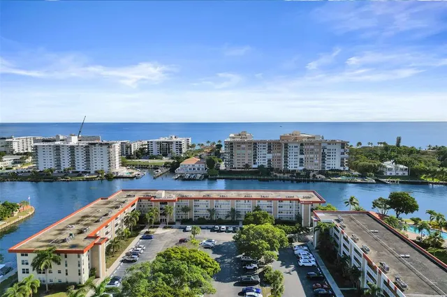 $445,000 | 3180 Northeast 48th Court, Unit 404, Lighthouse Point, FL 33064