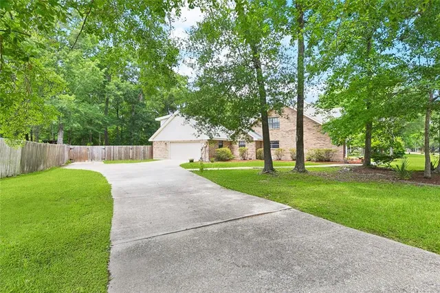 $539,000 | 129 Century Oak Lane, Mandeville, LA 70471