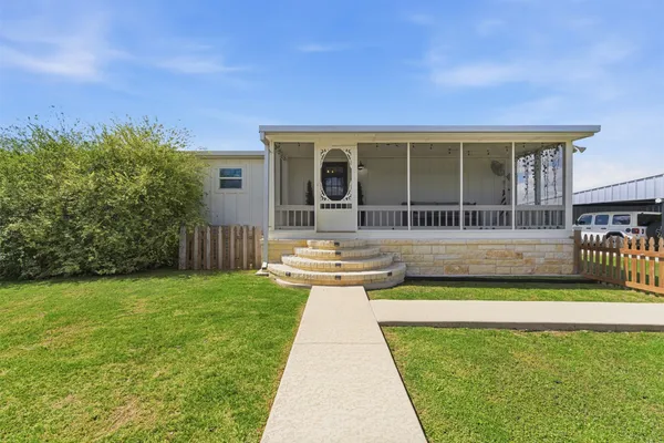 $480,000 | 2352 County Road 239, Cameron, TX 76520