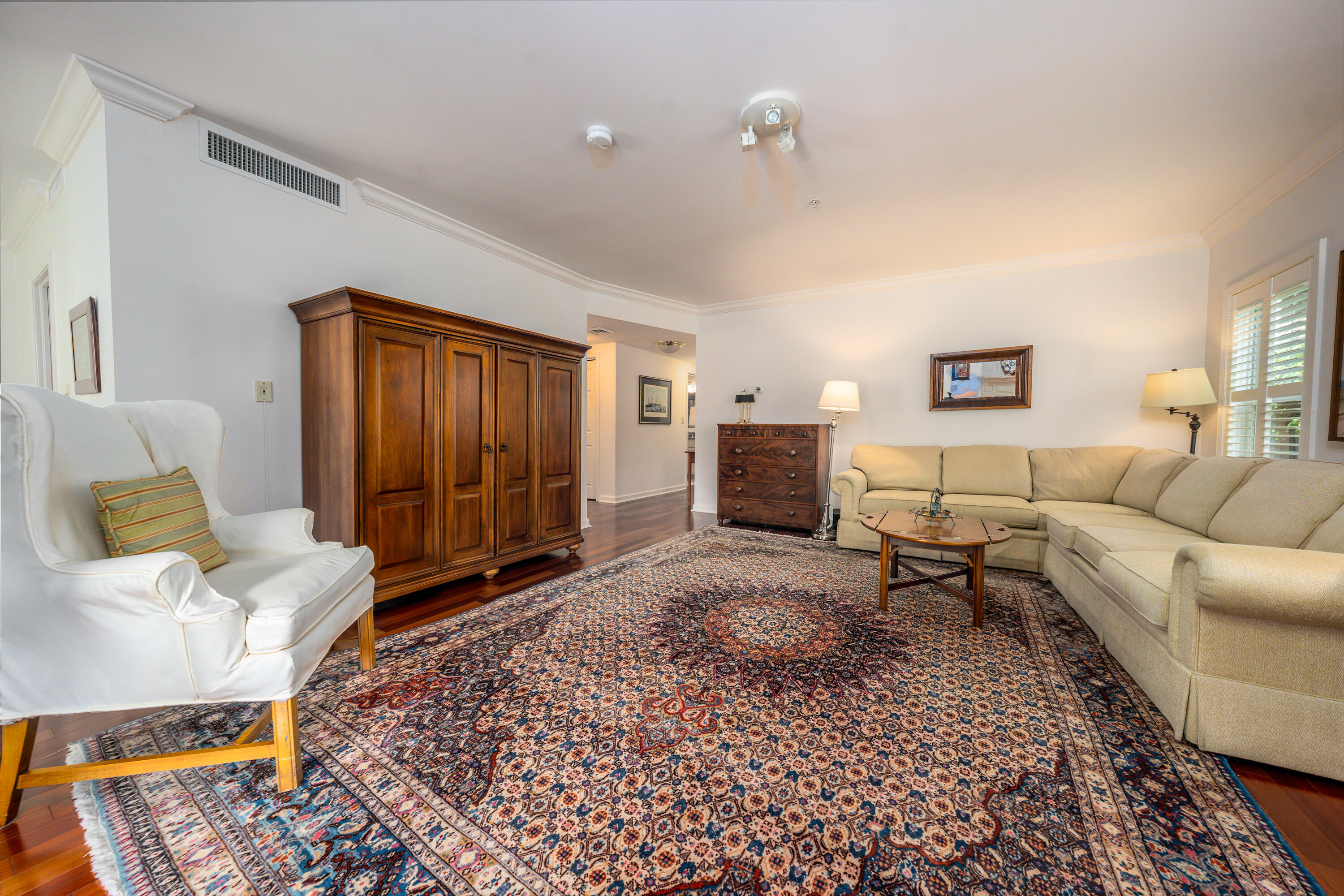 18 West Road, Unit 107 Orleans, MA 02653 - Photo 4 of 26 livroom2