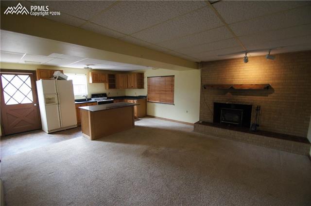 9525 Fountain Road Cascade, CO 80809 - Photo 14 of 27