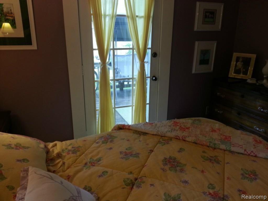407 Wilcox Street Rochester, MI 48307 - Photo 11 of 23