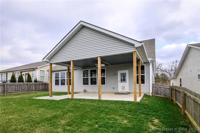 $399,900 | 3703 Creekstone Bluff Boulevard, Lagrange, KY 40031