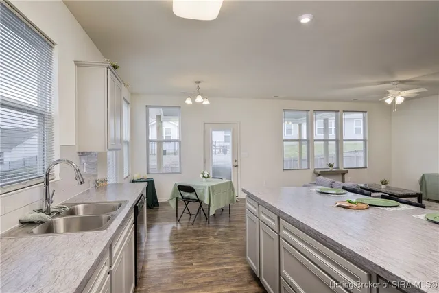 $399,900 | 3703 Creekstone Bluff Boulevard, Lagrange, KY 40031