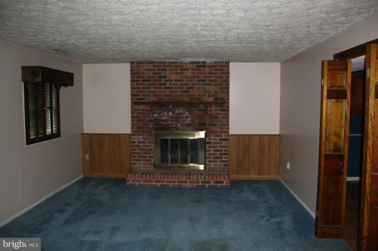 2805 Anderson Road White Hall, MD 21161 - Photo 6 of 22 Family Room