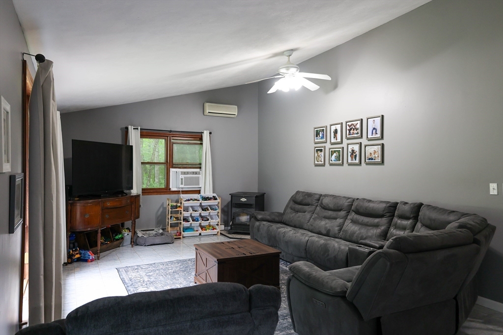 16 Debra Lane Barre, MA 01005 - Photo 11 of 38