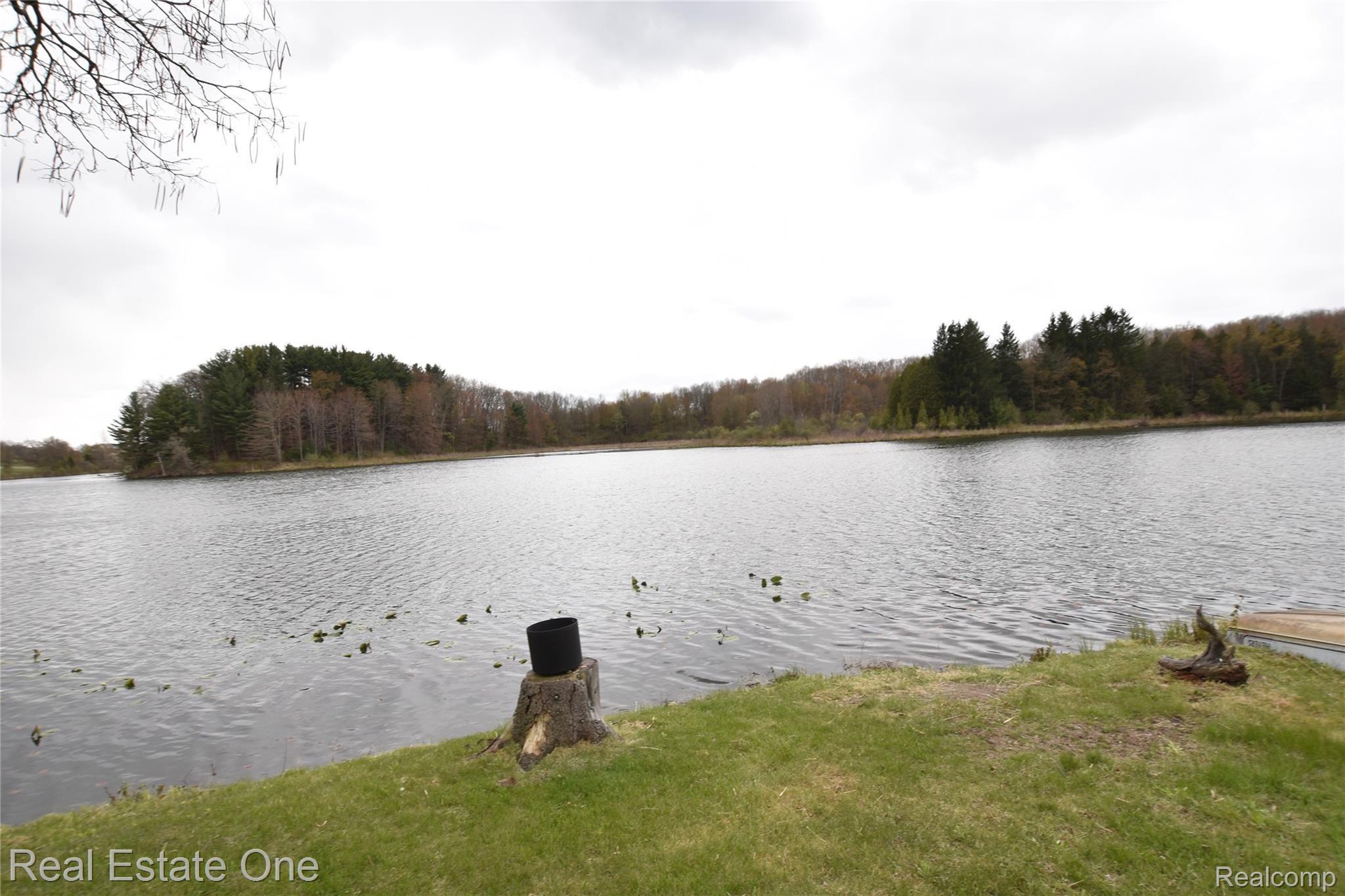 5797 Cullen Road Fenton, MI 48430 - Photo 12 of 44 DSC_0087.JPG