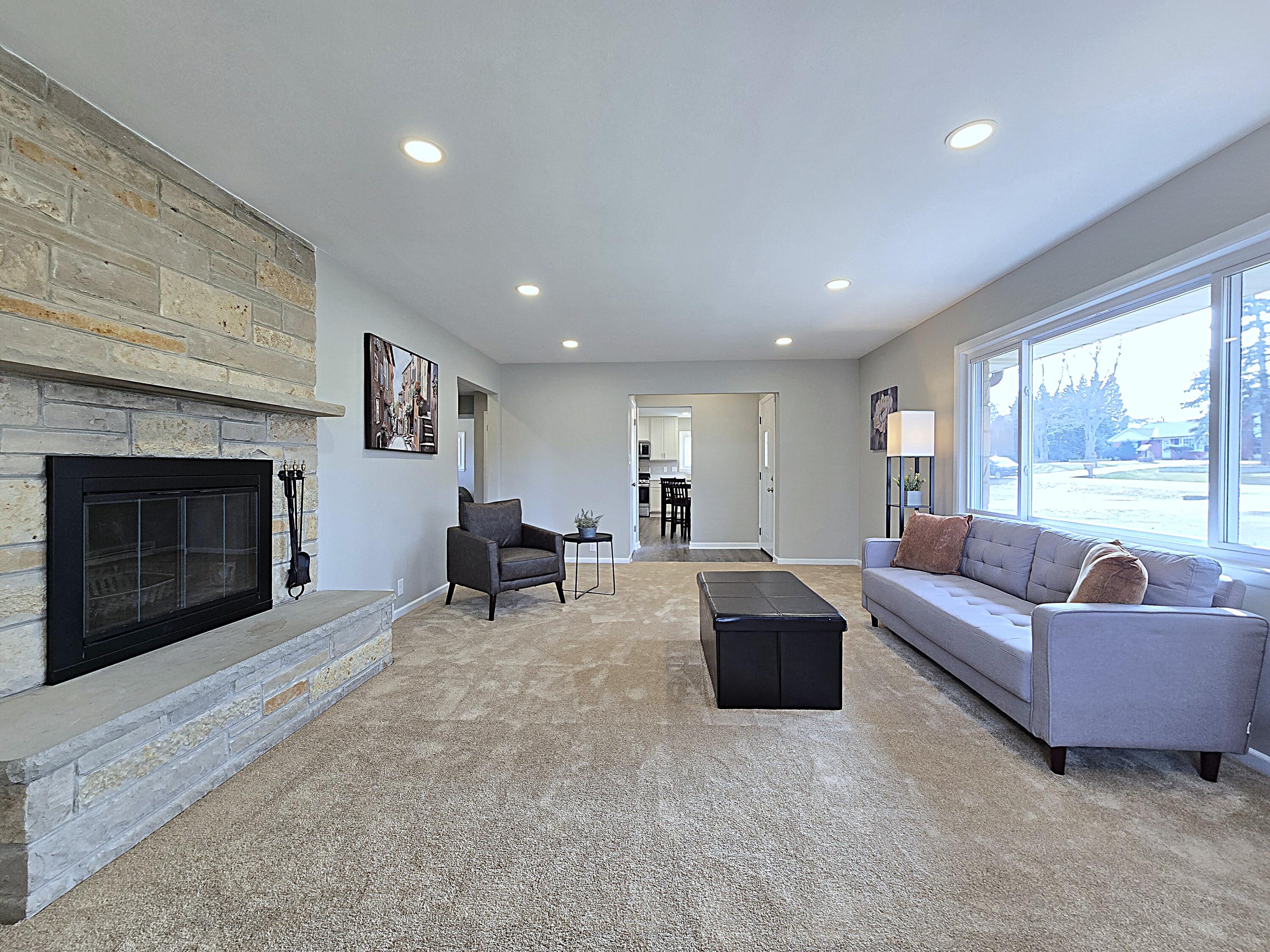 4760 North 159th Street Brookfield, WI 53005 - Photo 16 of 55 Living Room