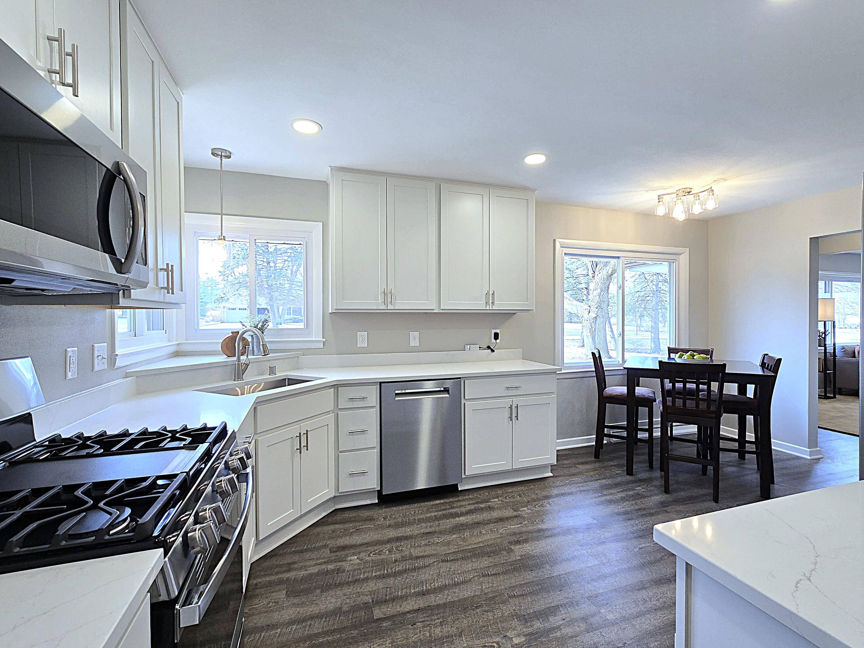 4760 North 159th Street Brookfield, WI 53005 - Photo 2 of 55 Sharp Kitchen