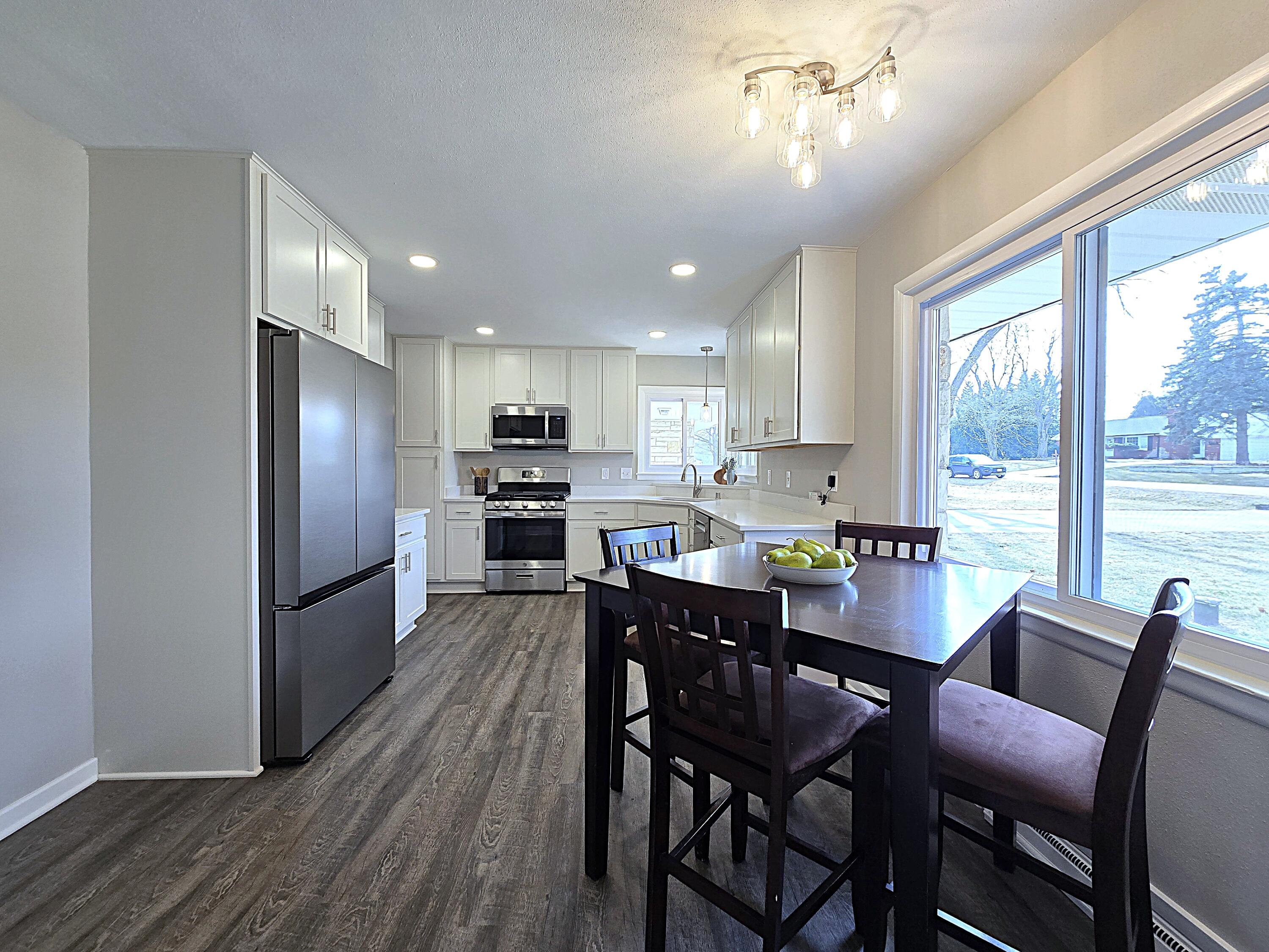 4760 North 159th Street Brookfield, WI 53005 - Photo 6 of 55 Sharp Kitchen