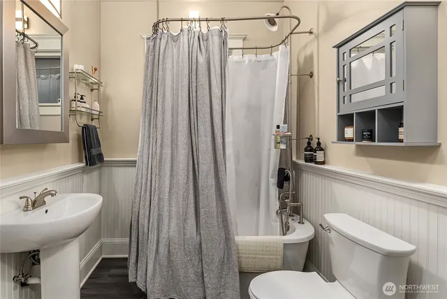 $1,695,000 | 334 Northwest 51st Street, Seattle, WA 98107