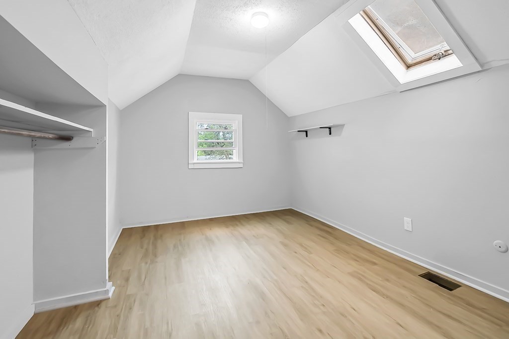 82-84 Clifton Avenue Springfield, MA 01105 - Photo 20 of 36 Gallery Image 20