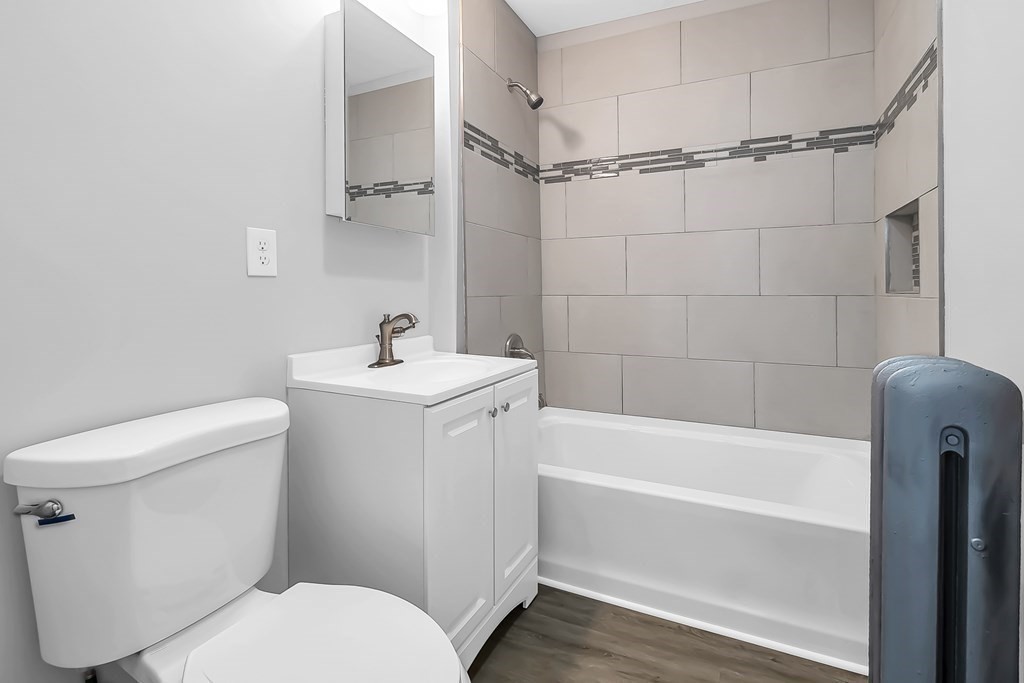 82-84 Clifton Avenue Springfield, MA 01105 - Photo 10 of 36 Gallery Image 10