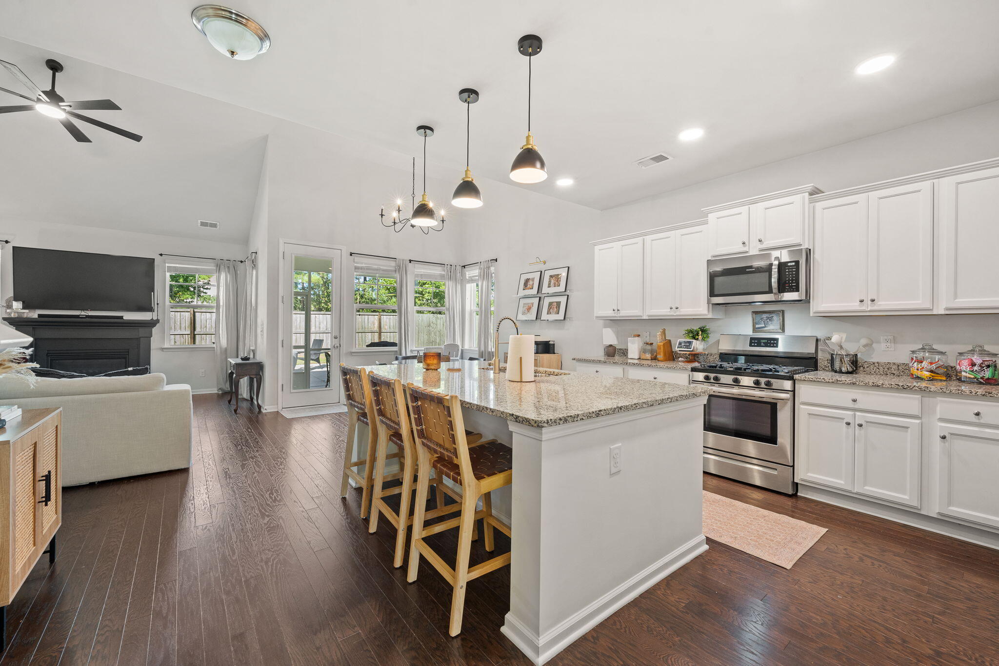 305 Knawl Road Moncks Corner, SC 29461 - Photo 7 of 49 Kitchen