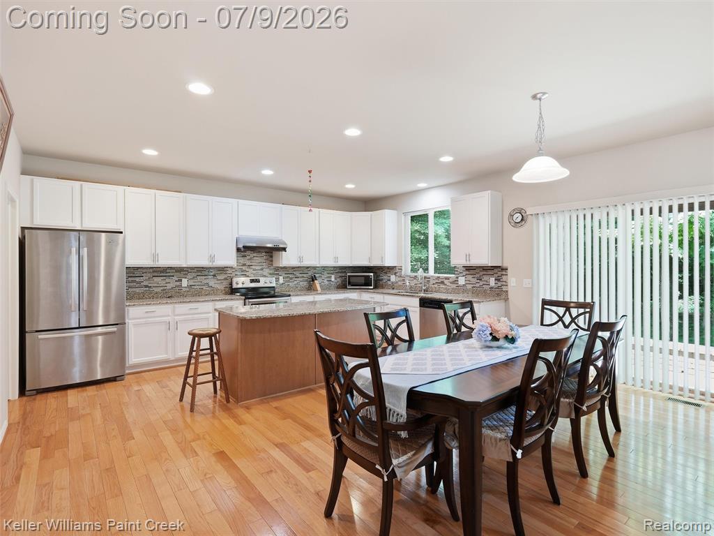 846 Monterey Ln. Rochester Hills, MI 48307 - Photo 13 of 52