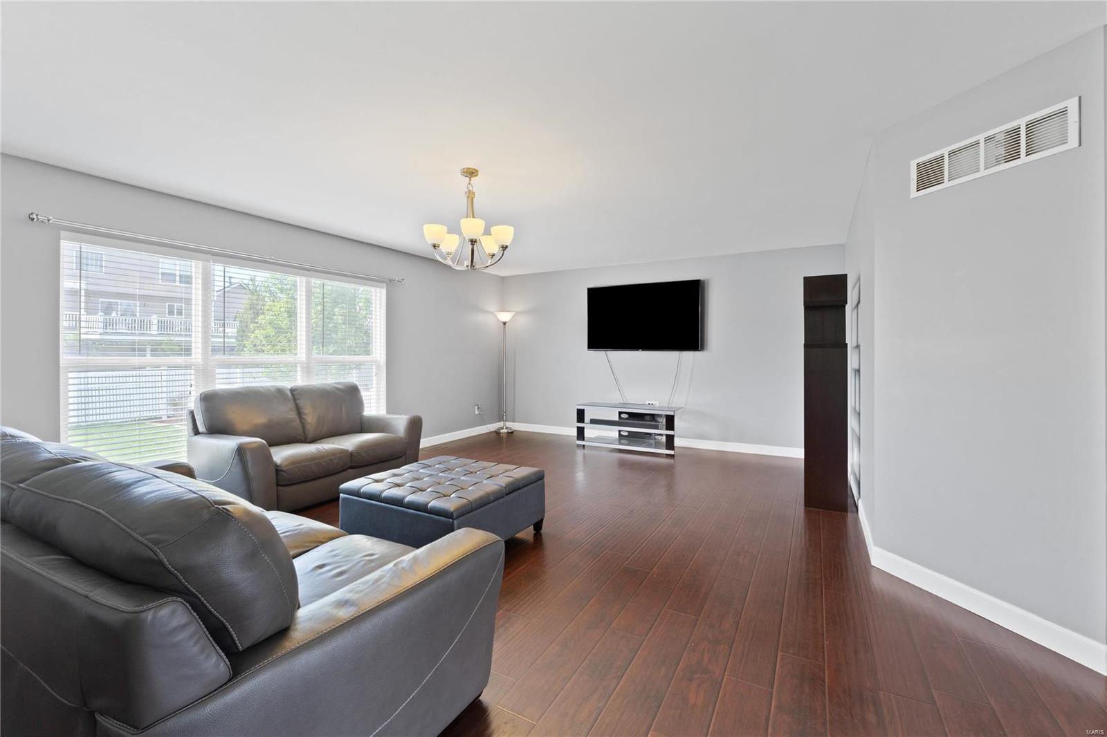 6 Millers Court O'Fallon, MO 63366 - Photo 9 of 42