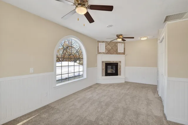 $335,000 | 1935 Fremont Avenue East, St. Paul, MN 55119