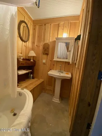 $525,000 | 2704 Waccamaw Shores Road, Lake Waccamaw, NC 28450