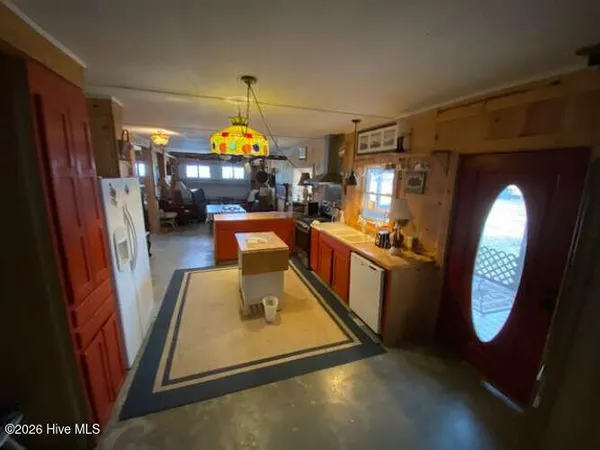 $525,000 | 2704 Waccamaw Shores Road, Lake Waccamaw, NC 28450