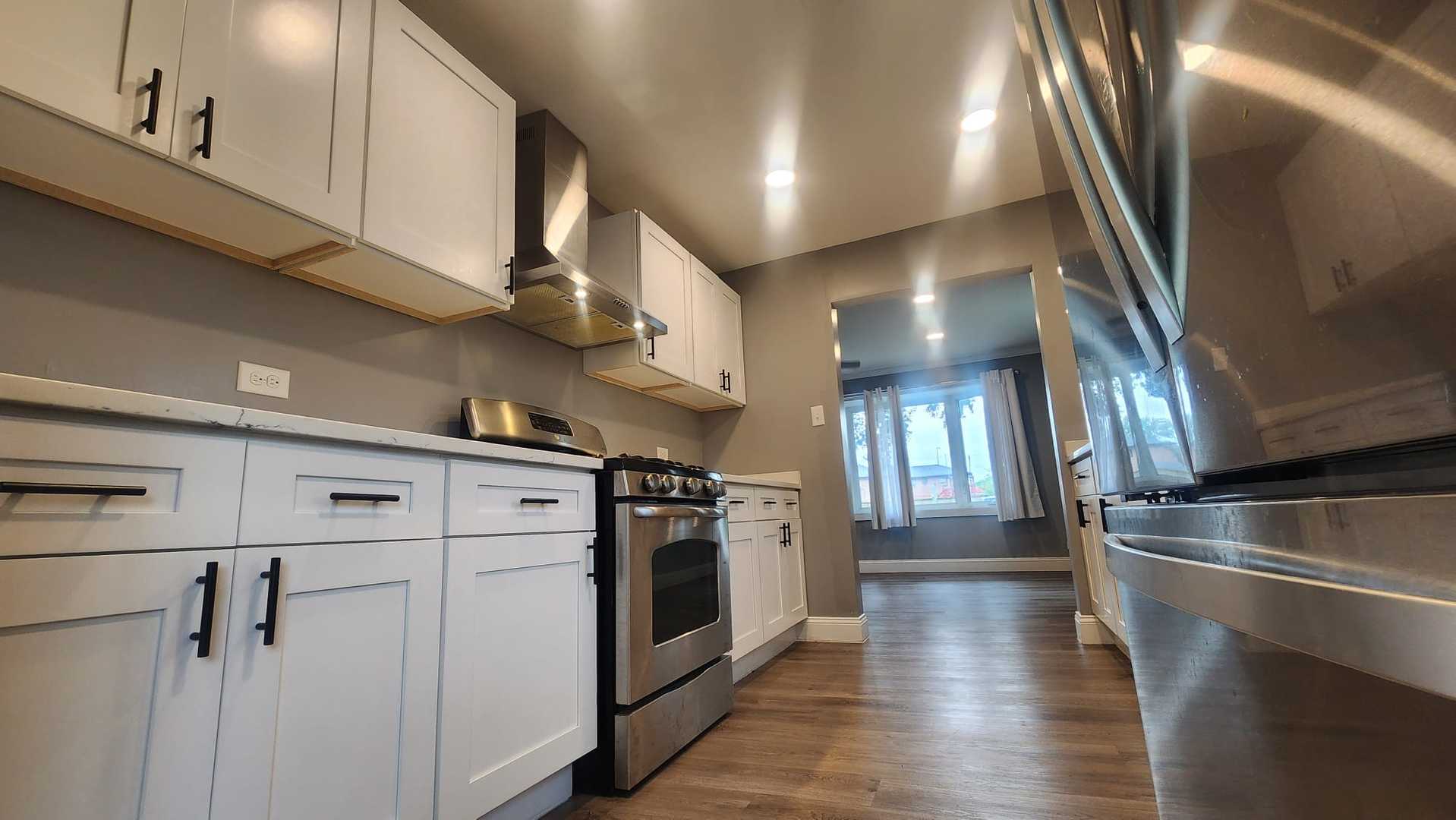 7530 South Oconto Avenue Bridgeview, IL 60455 - Photo 12 of 33