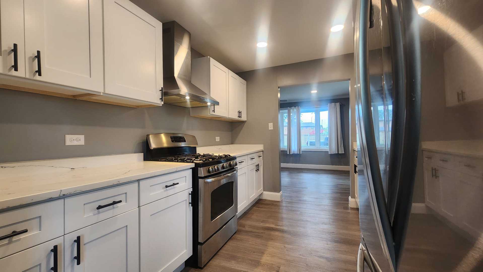 7530 South Oconto Avenue Bridgeview, IL 60455 - Photo 15 of 33