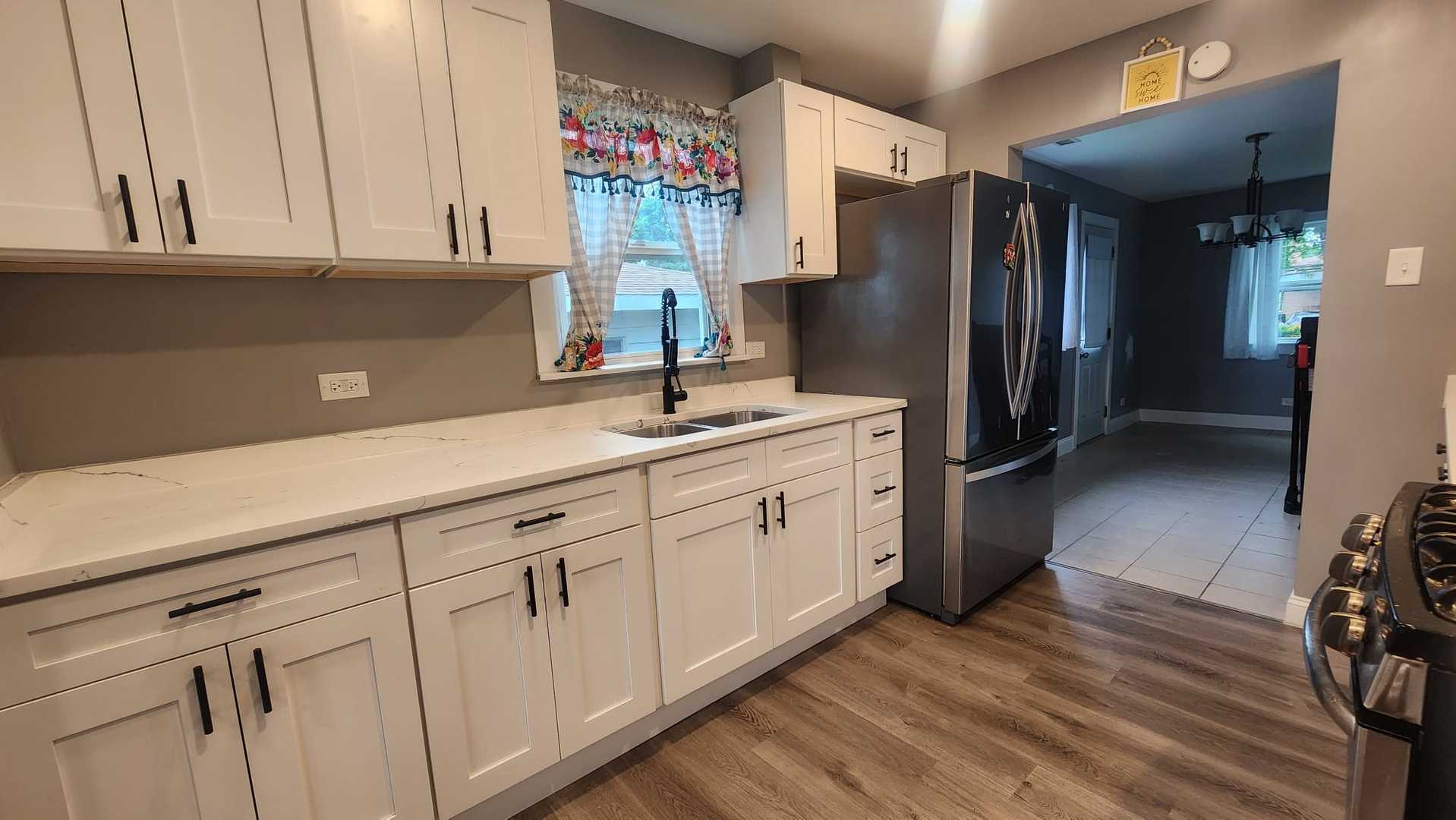 7530 South Oconto Avenue Bridgeview, IL 60455 - Photo 4 of 33