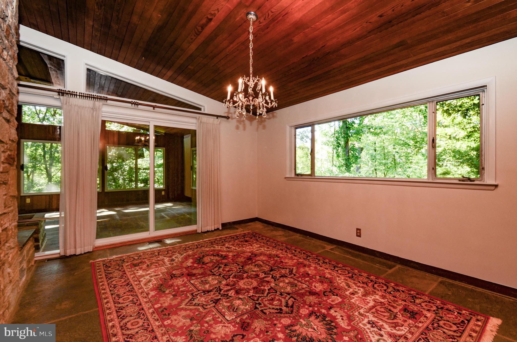 2012 Indian Head Road Baltimore, MD 21204 - Photo 12 of 29 Dining Room