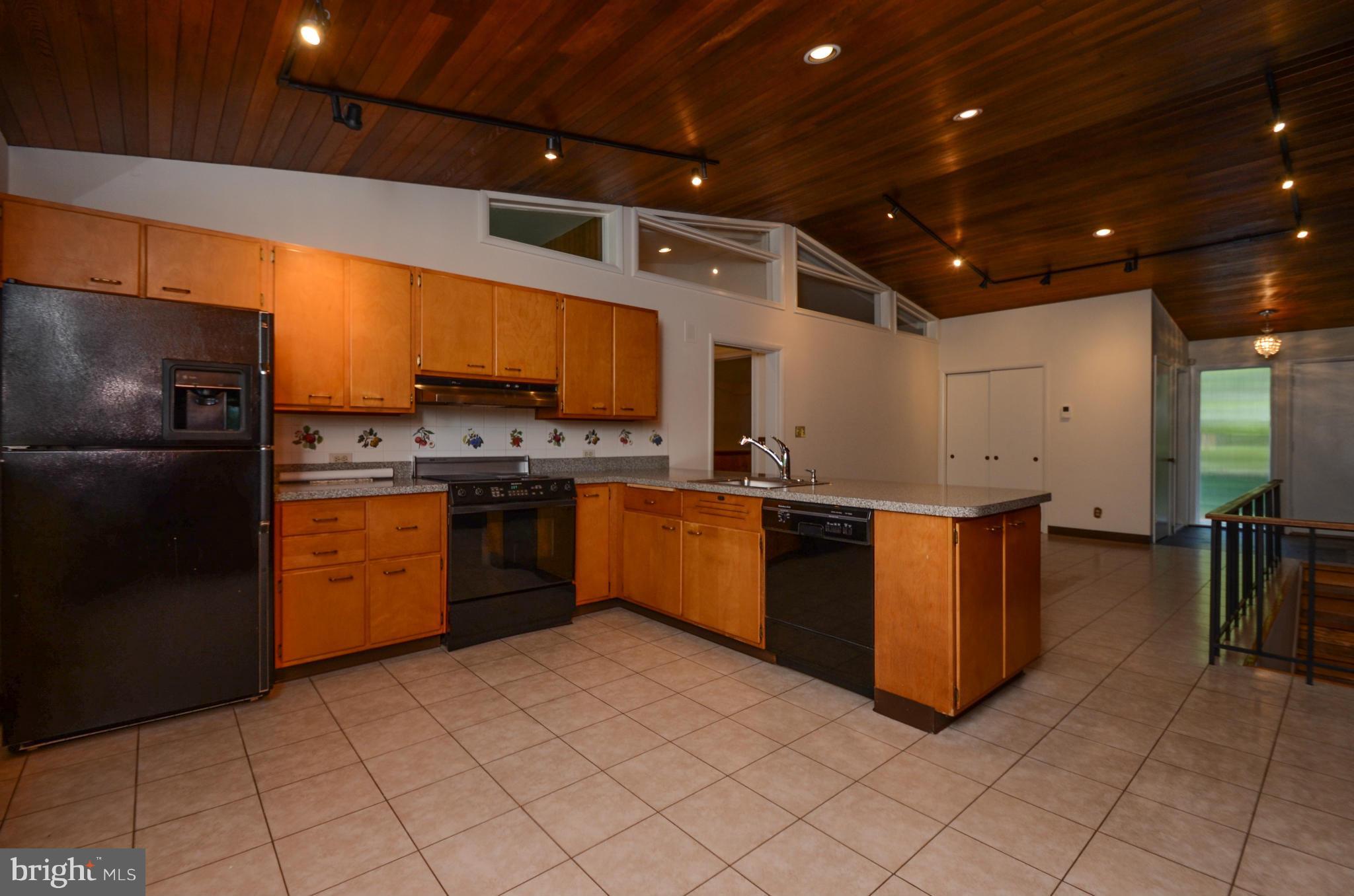 2012 Indian Head Road Baltimore, MD 21204 - Photo 3 of 29 Kitchen